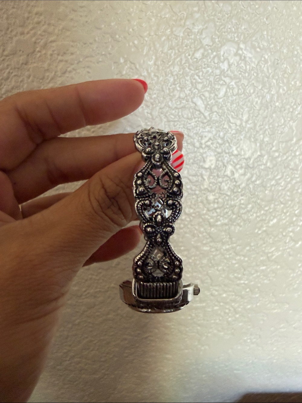 Geneva Silver-Tone Ornate Oval Bracelet Watch with White Dial - Picture 3 of 8
